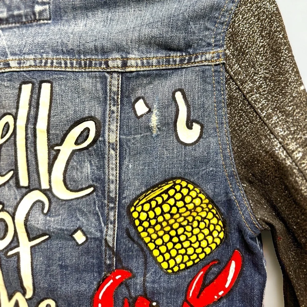 Get Ready to Boil in Style: Hand-Painted Jean Jacket 'Belle of the Boil'! Size S - Picture 9 of 16